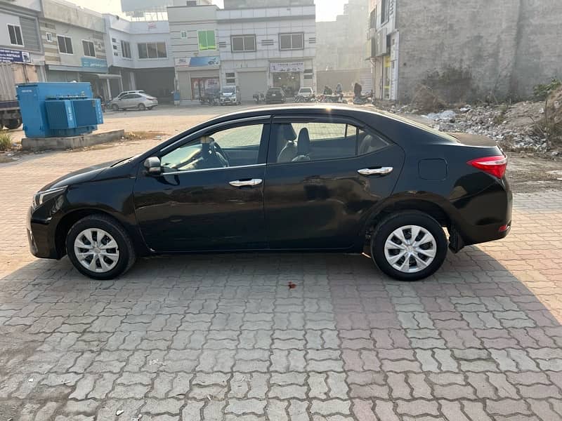 Toyota Corolla XLI 2015 4