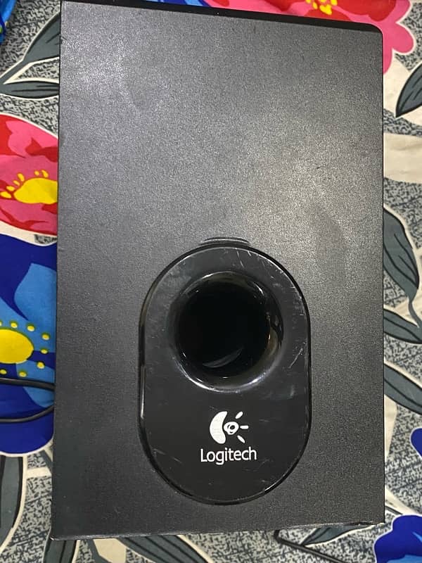 Logitech X-230 subwoofers 1