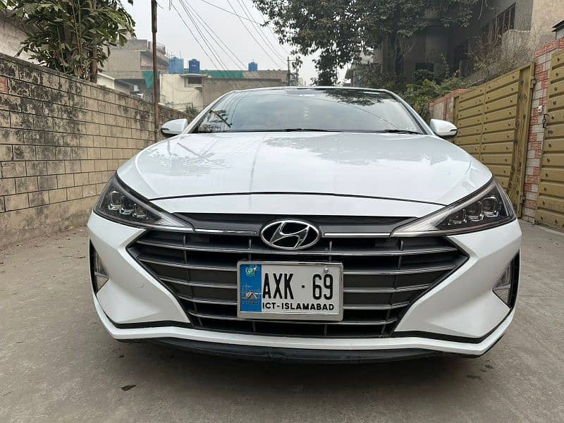 Hyundai Elantra 2022 1