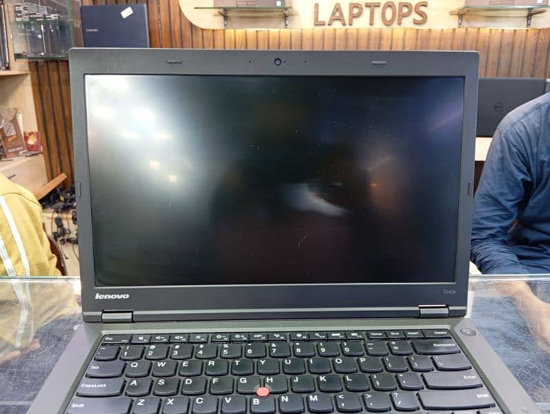 Lenovo T440 Core i5 4th gen 4gb ram 250gb hard disk 1