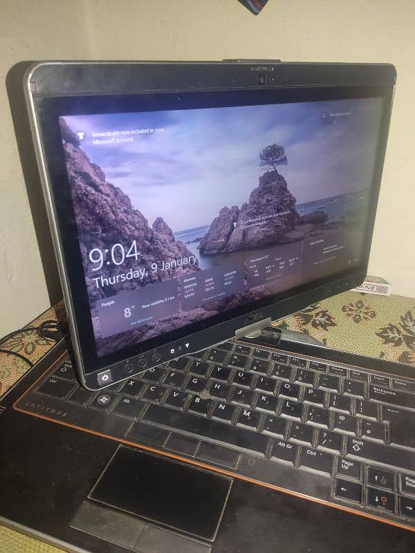 urgent sell Dell laptop with touch screen 3