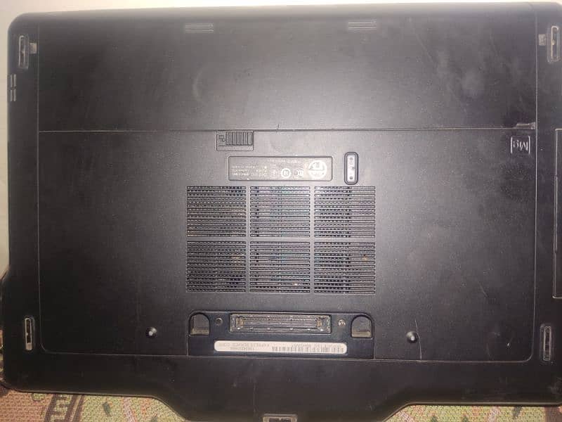 urgent sell Dell laptop with touch screen 4