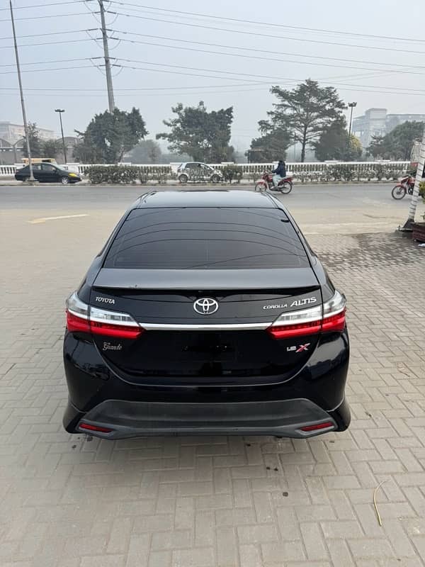 Toyota Altis Grande 2021 1