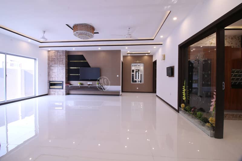 01 Kanal Ful Basement 12KV Solar Installed Beautiful Luxury Modern Desjgn House For Rent In DHA Phase 5 Good Location 7