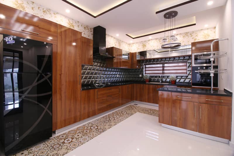 01 Kanal Ful Basement 12KV Solar Installed Beautiful Luxury Modern Desjgn House For Rent In DHA Phase 5 Good Location 10