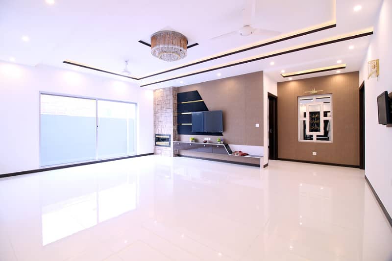 01 Kanal Ful Basement 12KV Solar Installed Beautiful Luxury Modern Desjgn House For Rent In DHA Phase 5 Good Location 32