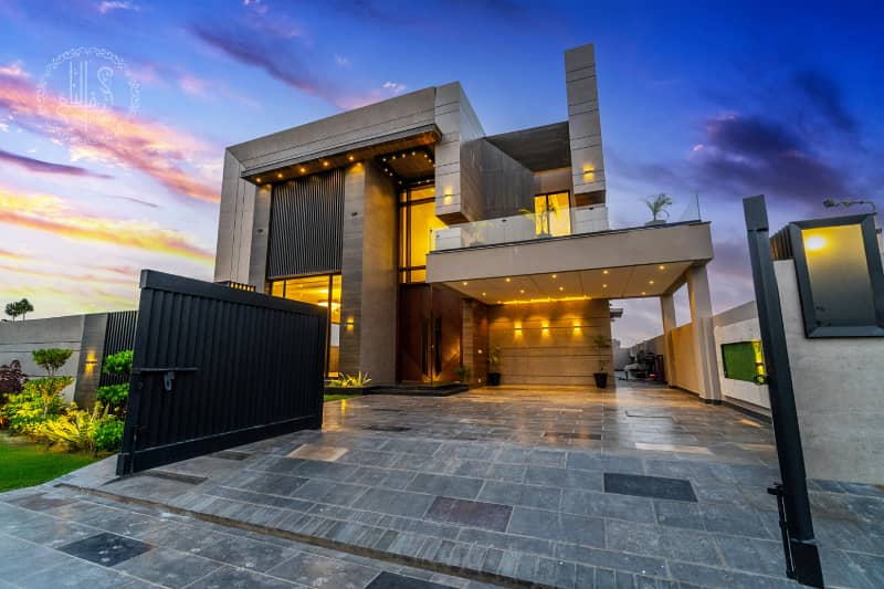 1 Kanal Fully Furnished Luxury Lavish Modern Design House For Rent In DHA Phase 5 Top Location 0