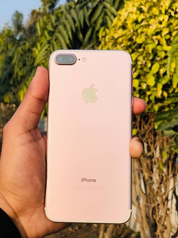 iPhone 7 plus non pta 80% battery health 0