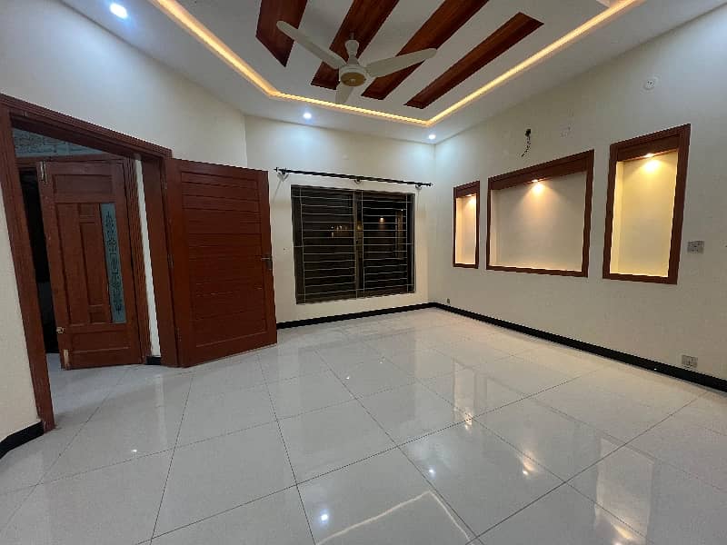 1kanal Upper portion available for Rent G-14/3 Contact:-0347-7163075 0