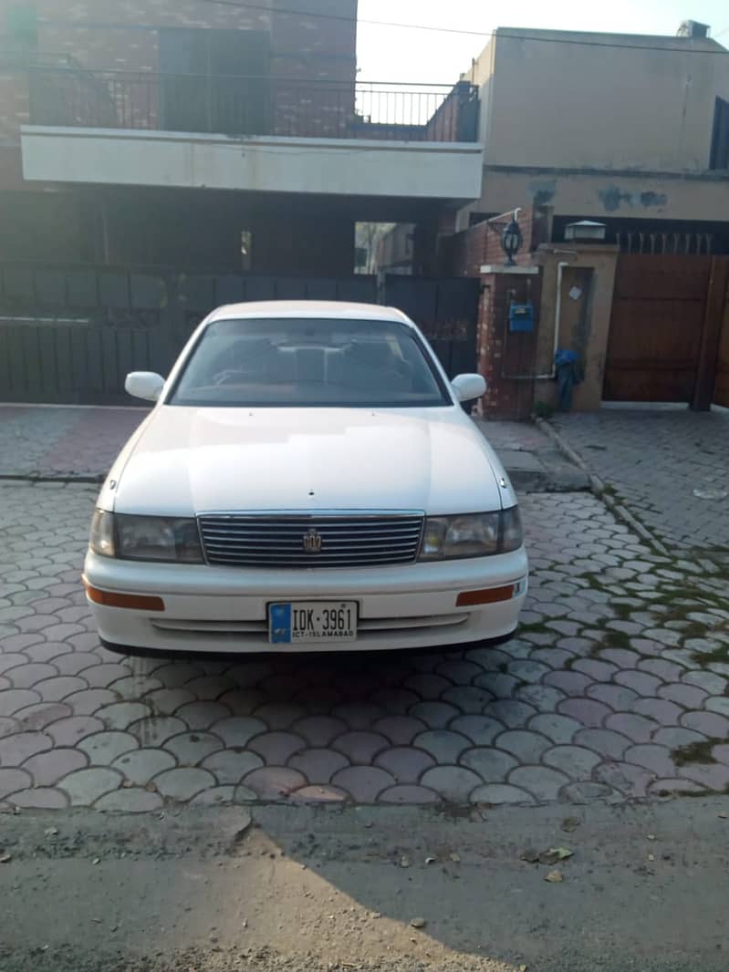 Toyota Crown Royal 1992 0