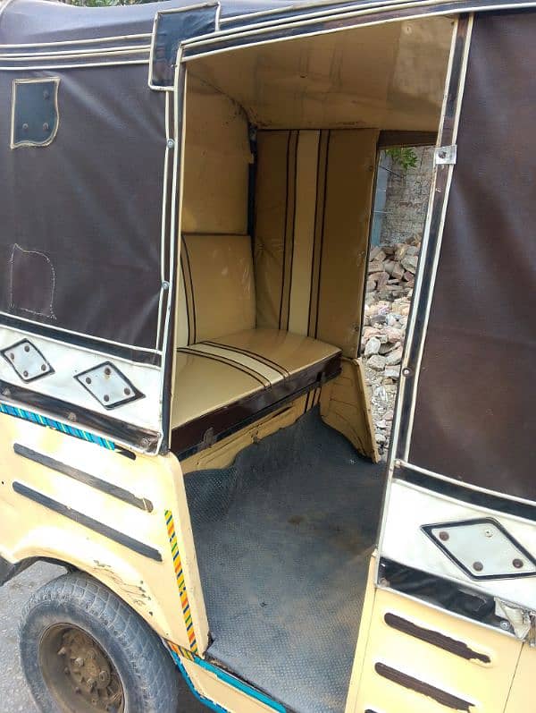 2018 sazgar double seater All seats ok 8 killo CNG TANK 3