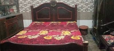 HARDWOOD VARNISHED BEDSET