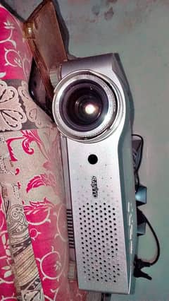 Projector Sanyo Xtrem Pro Mutiverse