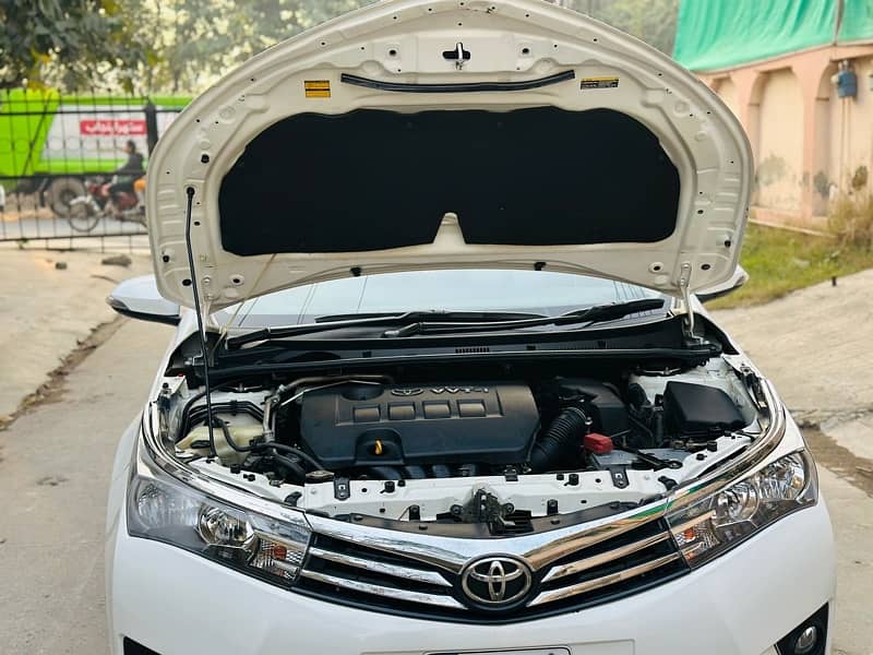 Toyota Altis Grande 2014 11