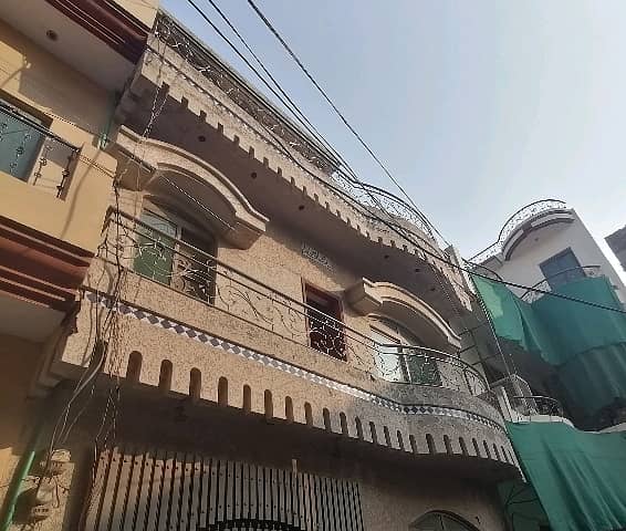 House Spread Over 10 Marla In Marghzar Officers Colony Available 4