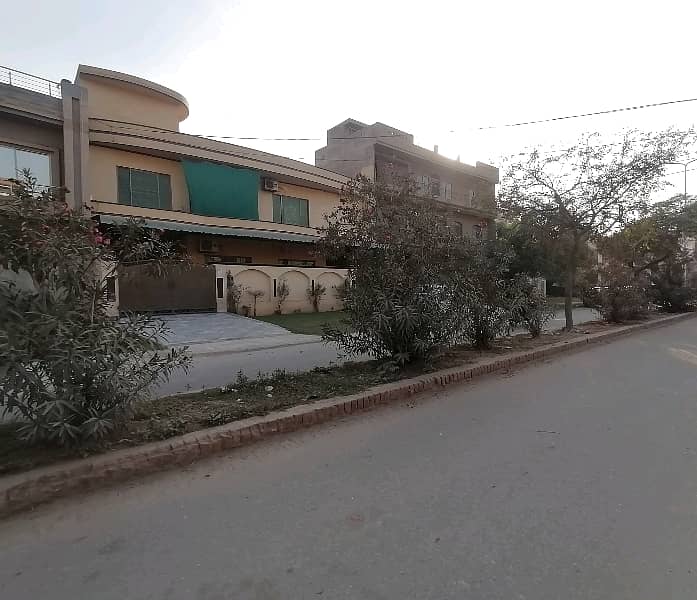 Brand New 5 Marla House Available In Marghzar Officers Colony For Sale 4