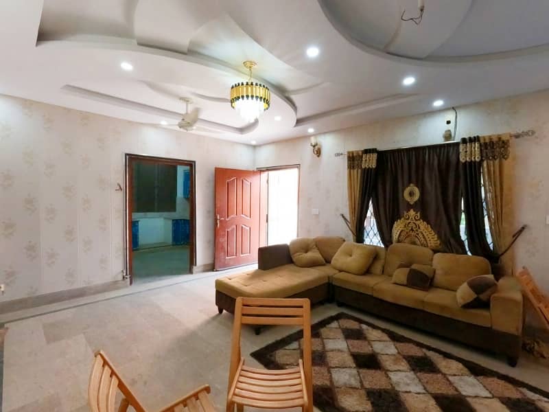 House Of 10 Marla In Awan Town For sale 21