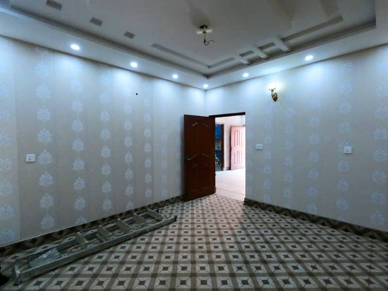 House Of 10 Marla In Awan Town For sale 30