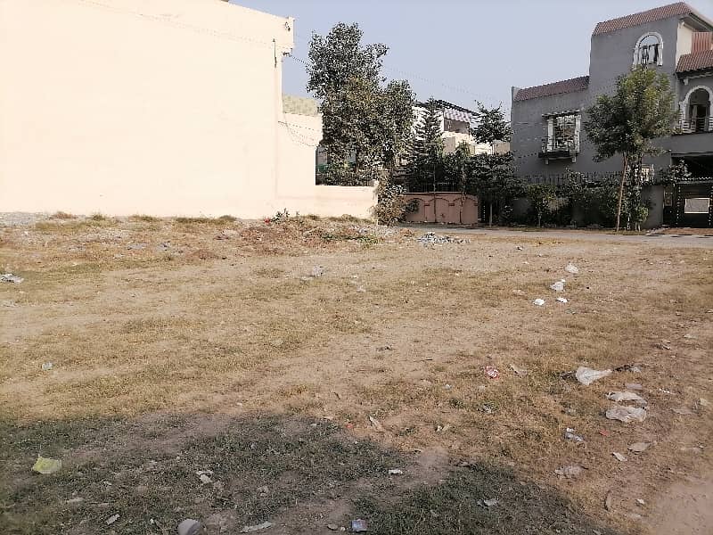 Get This Amazing Corner 1 Kanal Residential Plot Available In Marghzar Officers Colony 0