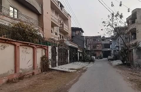 House For sale Is Readily Available In Prime Location Of Marghzar Officers Colony 3