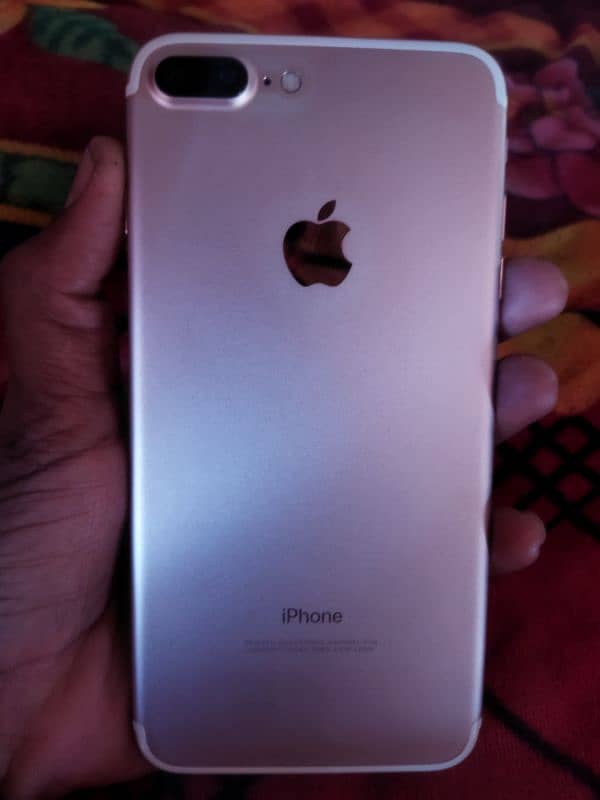 iphone 7 plus 10 by 10 condition 32GB memory with charger 0