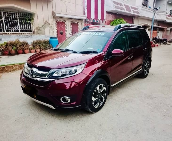 Honda BR-V S 2018 1