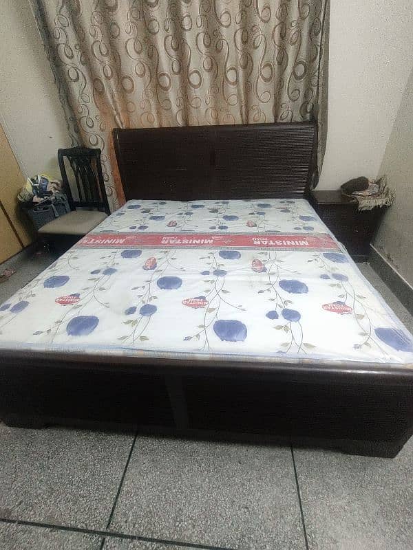 8" mattress in excellent condition 2