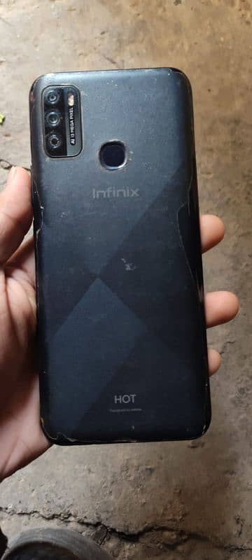 infinix hot 9 . . . . 4 64 1