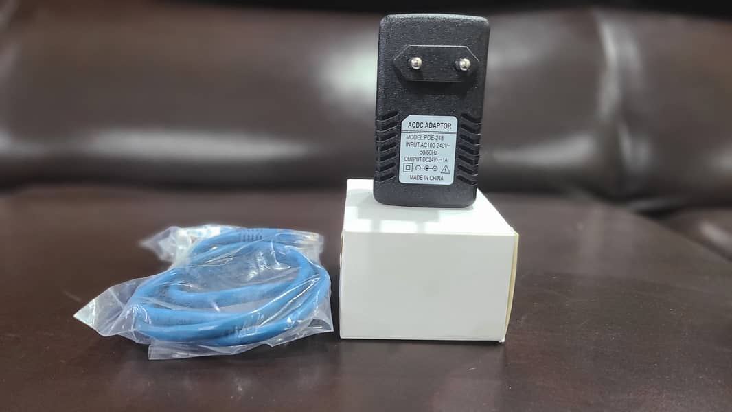 24V 1A 24W PoE Adapter | 802.3af Passive PoE Injector With Box (New) 4