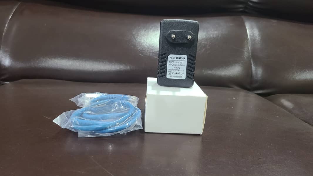 24V 1A 24W PoE Adapter | 802.3af Passive PoE Injector With Box (New) 6