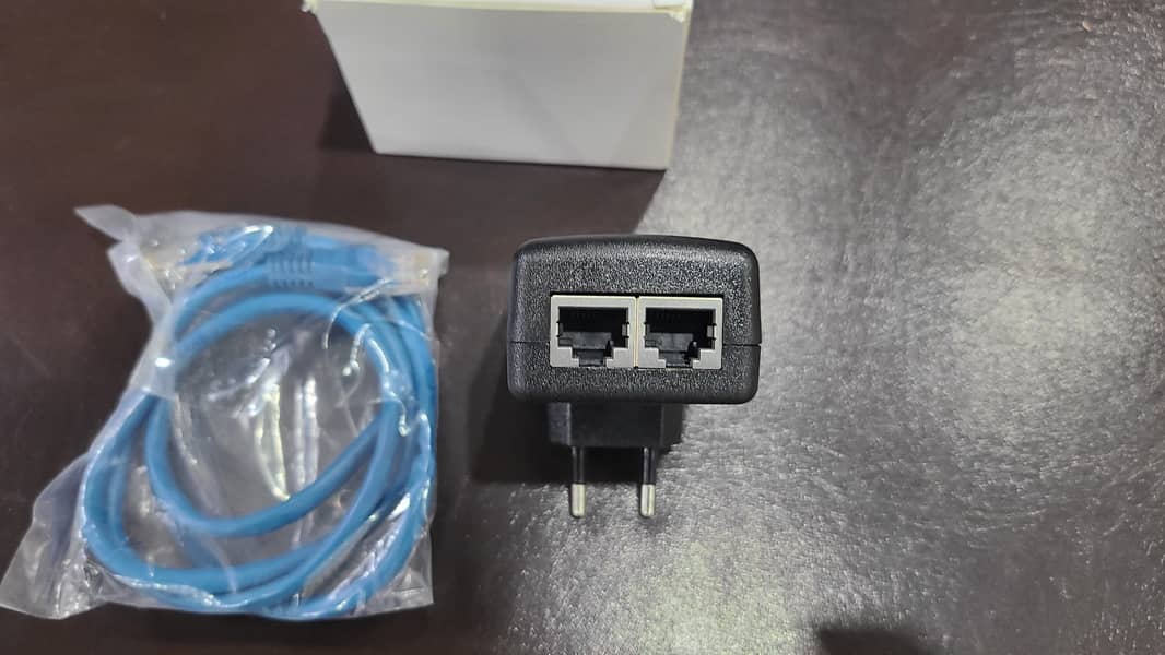 24V 1A 24W PoE Adapter | 802.3af Passive PoE Injector With Box (New) 11