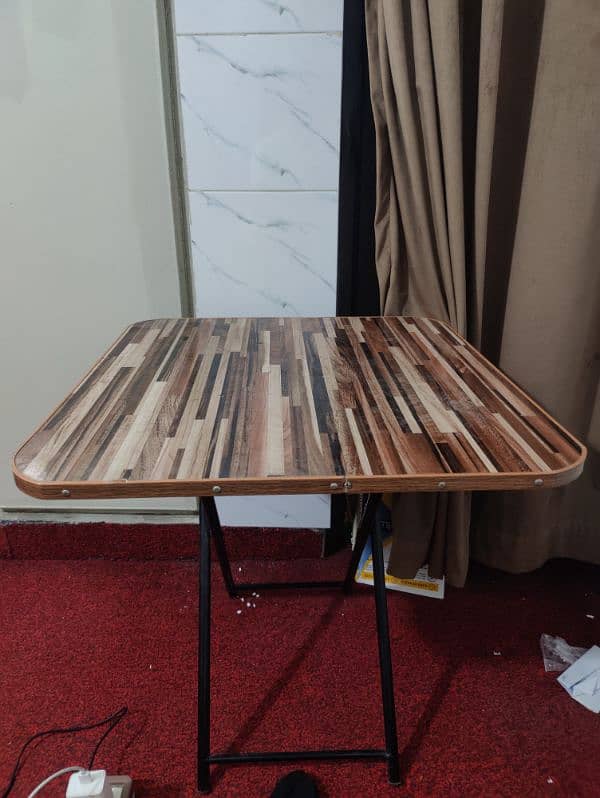 Foldable Table and Chair 1