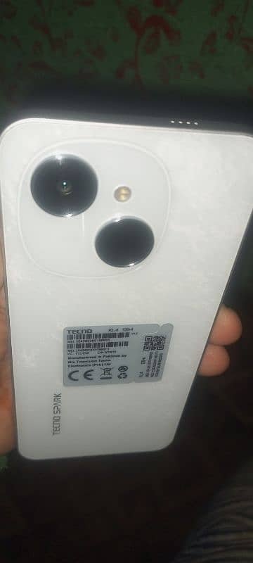 Tecno spark go 1. . (4/128). . Full warranty box accessories available. 3