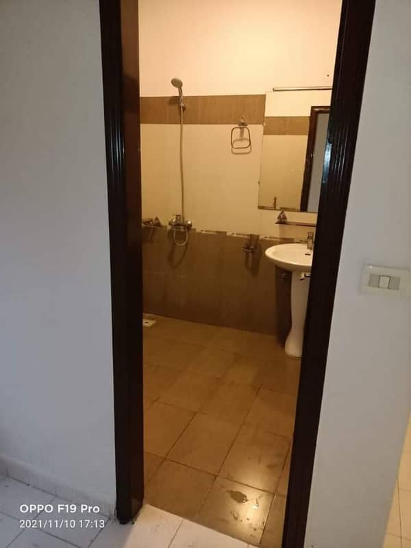 House for sale in Askari 11 sec-B Lahore 35