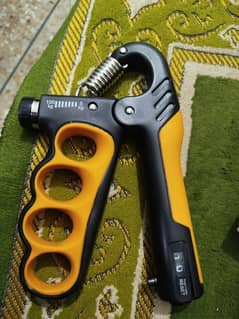 Hand gripper