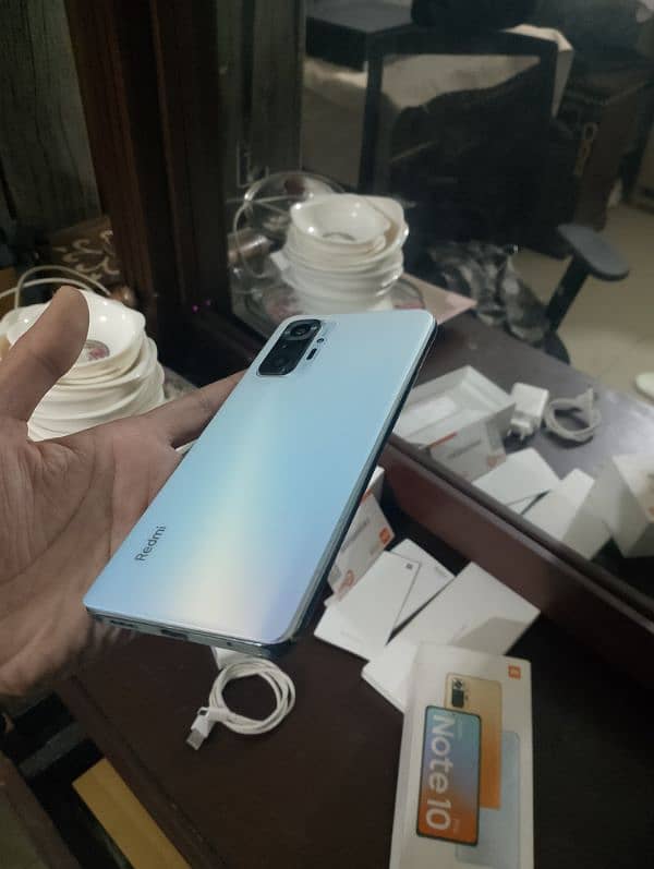 redmi note 10 pro. 128 GB. with all genuine accessories 4