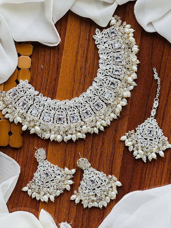 Beautiful Bridal jewelry set 4