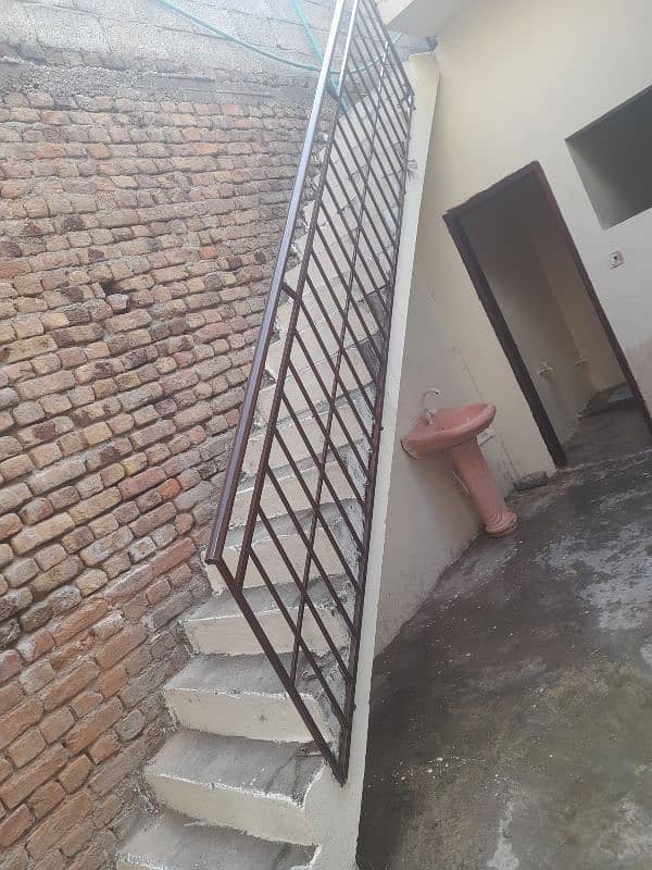 2.5marla house barakoh dohk jilani near azmt town. 2bed kiction bath 3