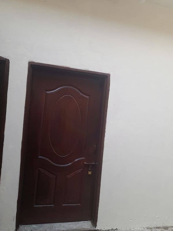 2.5marla house barakoh dohk jilani near azmt town. 2bed kiction bath 9