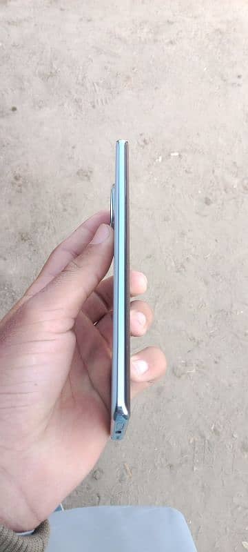 Vivo v30e 4