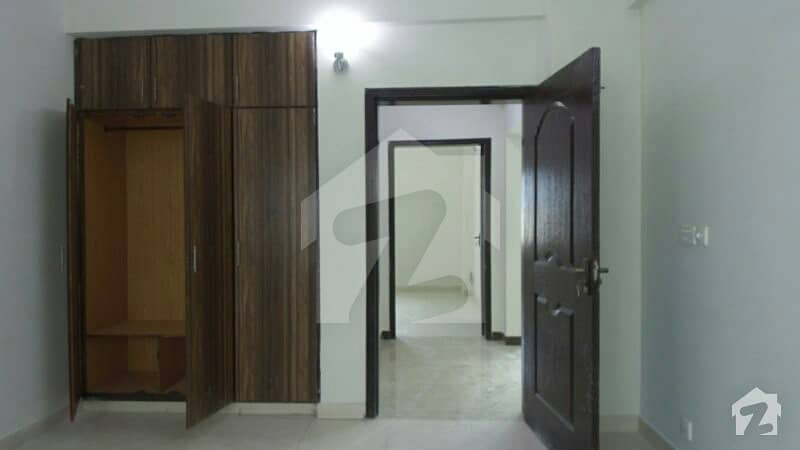 10 Marla 3 Bed Flat For Rent In Askari 11 Lahore 8