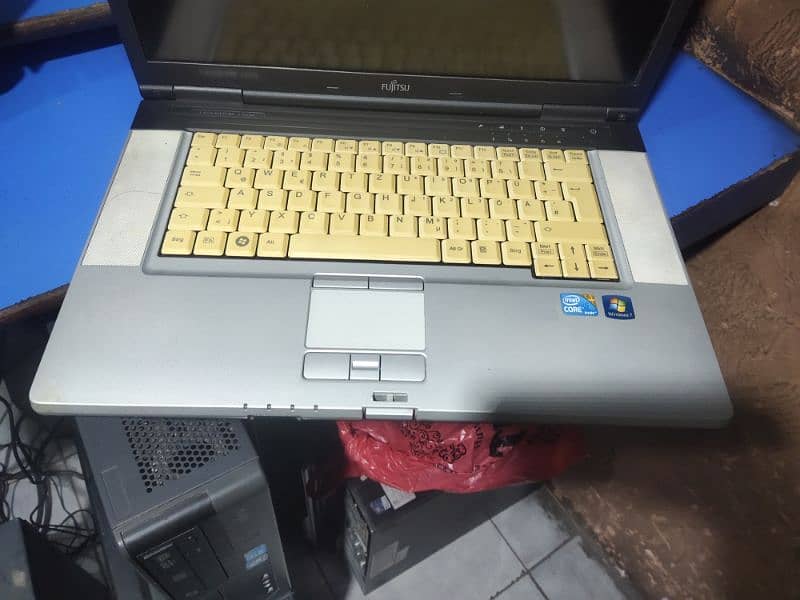 Fujitsu s. corei5.03073783690. pvgj 3