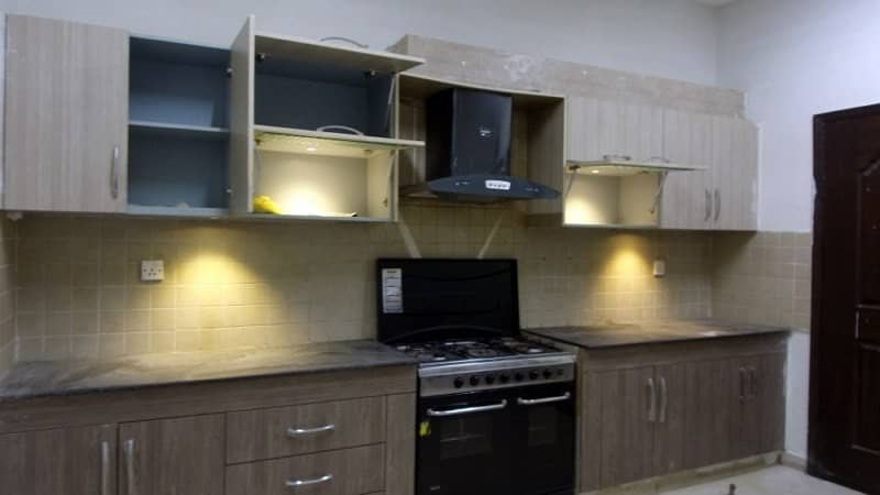 10 Marla 3 Bed Flat For Rent In Askari 11 Lahore 1