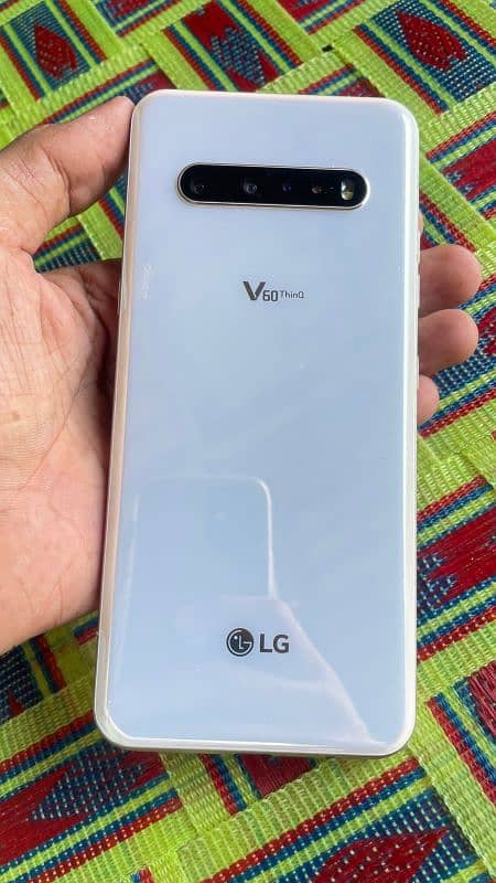 i am selling my v60thinq5g approved 0