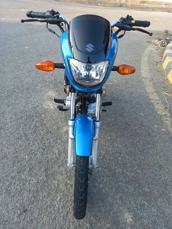 SUZUKI GD110S MODEL 2022 KM 12350 ALL PUNJAB NUMBER TOTAL GENUINE BIKE 4