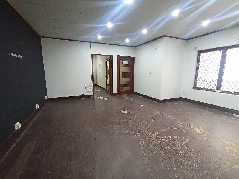 I-8. Markaz Commcial 1000 Square Feet Office Space Available For Rent More Options Available 32