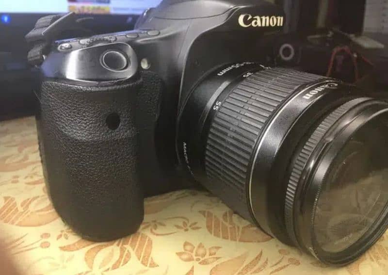 Canon 60D Dslr camera with 18 55 lens 3