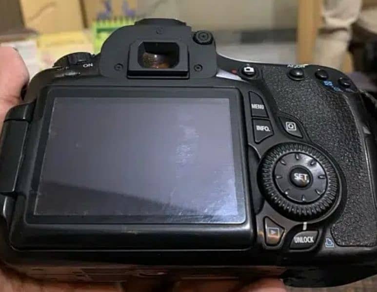 Canon 60D Dslr camera with 18 55 lens 8