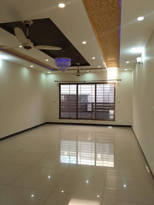 I-8.40x80. Upper Portion Available For Rent Near kachnar park More Options Available 32