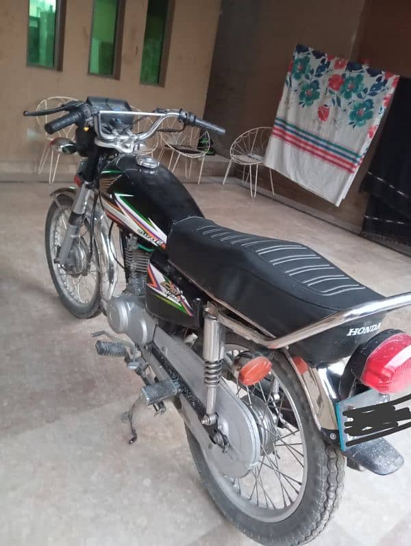 honda 125 total genuine condition just buy and drive no need work 2